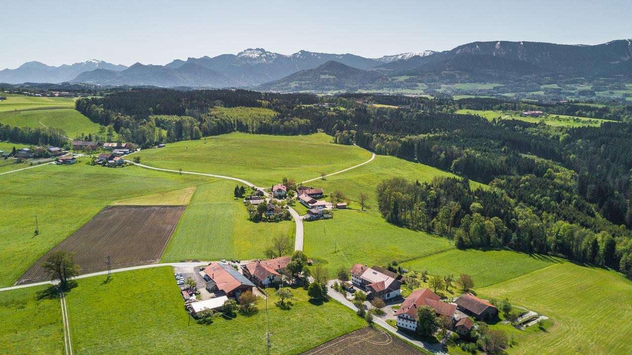 Hotel Alpenblick Riedering Exterior foto